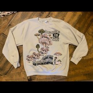 Project Social T x Urban Outfitters Mushroom oversized sweatshirt S/M